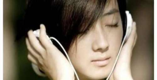 周杰伦捧红的“路小雨”，恋上大17岁导演，相恋14年后分手告终