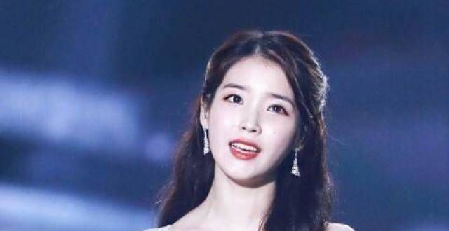 时隔4年，IU李知恩再次出演“2021MAMA”：通向30岁的舞台