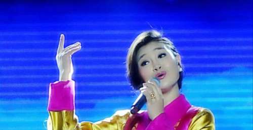 一首《走天涯》红遍全国，降央卓玛被刀郎告上法庭后，现状如何？
