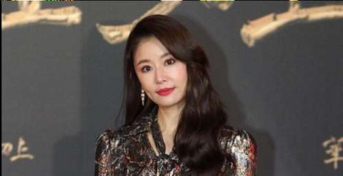 林心如金光闪闪开开心心宣传新剧！问大S离婚的，你礼貌吗？