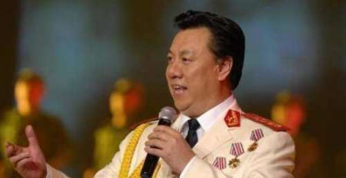 “当兵的人”刘斌：和初恋妻子相爱一生，退休后生活怎样？