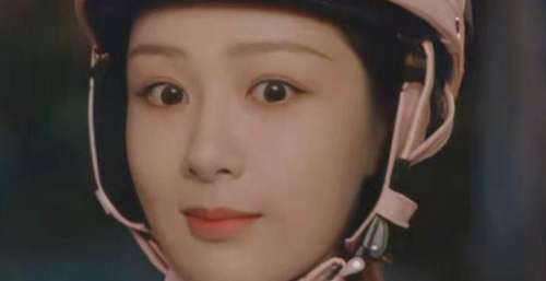 《女心理师》一星差评，杨紫肿脸像AI，网友：期望越大失望越大