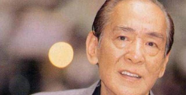 他演了45年戏，74岁靠一个龙套红遍大江南北，女儿金像奖儿子奥斯卡