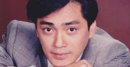 汤镇宗，与平凡妻子相爱35年，记者：你就没想过换老婆吗？