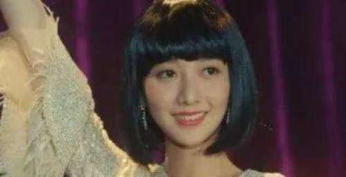 27岁TVB力捧女星请助理排场大！否认签20年超级长约！