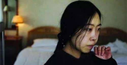 当年为了能见刘德华一面，逼得父亲跳海的女孩，如今结局让人唏嘘