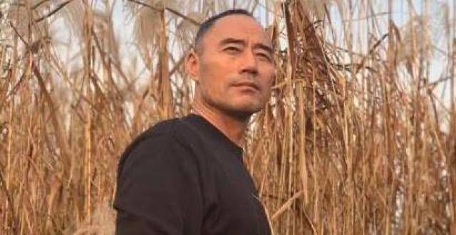 “旭日阳刚”的消亡，从穷人变明星的膨胀开始，早已形同陌路