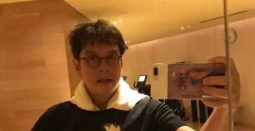 被曝睡粉，网友点名71岁的谭咏麟睡了自己女友！