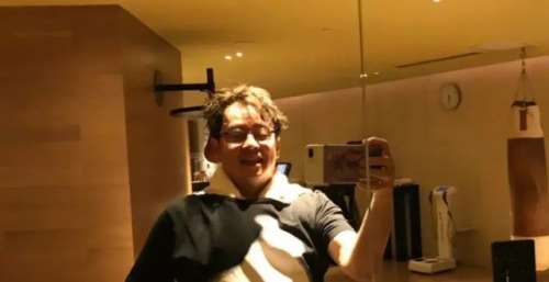 爆料者的最新发文，透了两个信息，谭咏麟一事应该不会有后续了