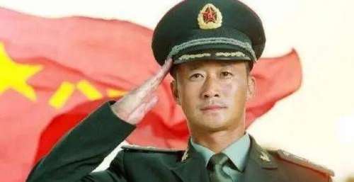 为何吴京拍摄的电影必成爆款？是依赖爱国情怀，还是实力使然