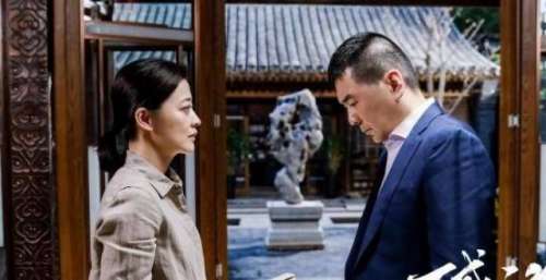 陈建斌梅婷异国雪天扎心，《不惑之旅》中年爱情氛围十足