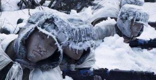 《长津湖》国内好评如潮，海外上映后评分仅5.7，看看恶评都写的啥