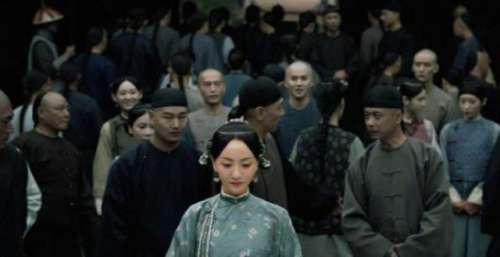 剧组“虐猫”事件上热搜！不管是什么目的，不该就这么被一笔带过
