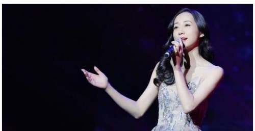 《导演》韩雪作品强行煽情，把自己感动哭了，我看了却很尴尬