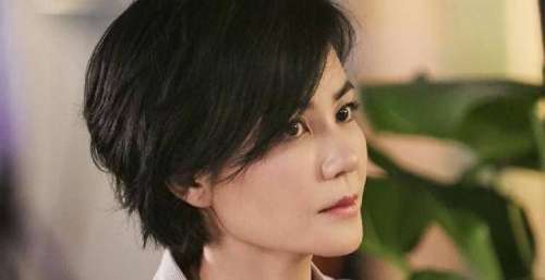 当年王菲唱歌走调，是为了迁就陈奕迅？小柯，你非要10年后才说吗