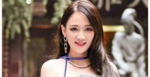 陈乔恩微博上提这句话，但IG上却没有提及这个内容，引网友热议