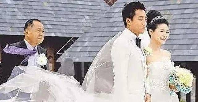 大s离婚了，回顾她的历届前任，一个比一个帅