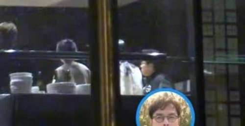 71岁谭咏麟风波后首现身 心情大好参加聚会还有相陪