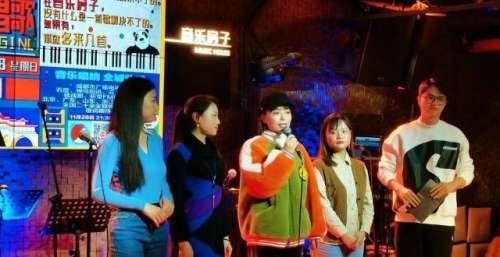 “还是要唱歌”，今晚这场音乐会传递成都温度
