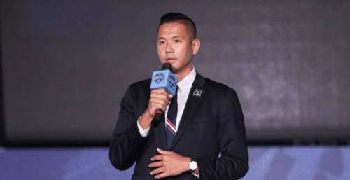 张兰认错人道歉，黑人陈建州衰遭网友围剿，经纪人曝他现况