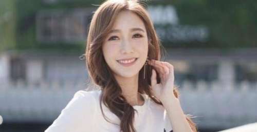 TVB颁奖在即小花军团大洗牌，何依婷成女飞热门，龚嘉欣后劲不足