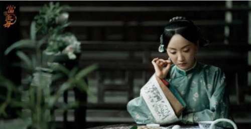 电视剧全网热度榜，《女心理师》排在靠后，第一热度高达82.01