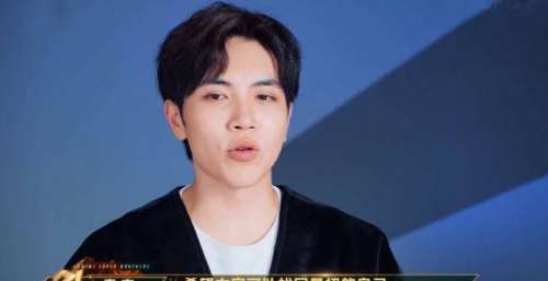 《追光吧》成比惨大会，7分钟播放6个舞台，按咖位剪辑内容引热议