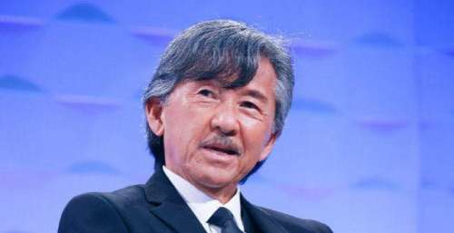 林子祥左耳听力受损仍坚持唱，获封YYDS不知何意，74岁林子祥回归