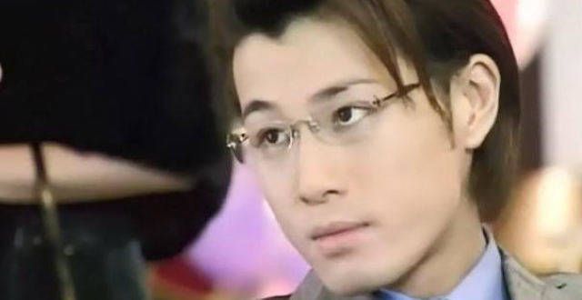昔日偶像剧王子许绍洋直播闹乌龙却反获口碑，靠的是什么？