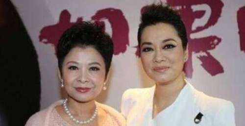 歌手董文华：事业巅峰坚持生下孩子，我不能让丈夫等太久