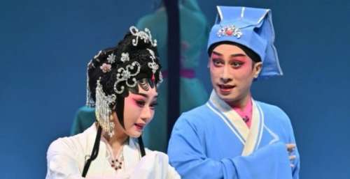 一票难求！美 “破圈”的粤剧《白蛇传·情》广州大剧院亮相