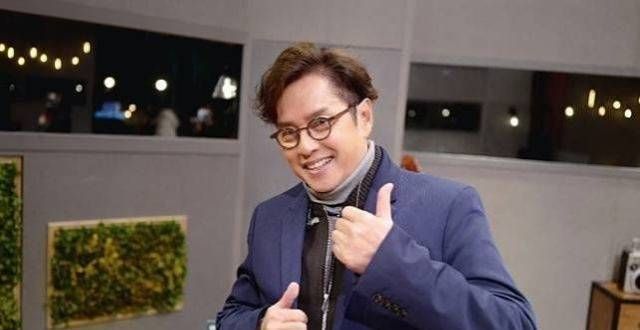 懒理桃色风波 谭咏麟继续开工兼36字首发声！