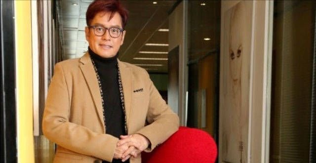 谭咏麟风波后首现身力证工作没影响，港媒曝其原配担忧得彻夜念经