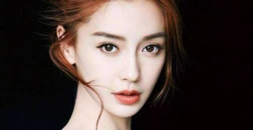 Angelababy：曾经抠图当女主，如今真人成背景，她为何沦落至此？