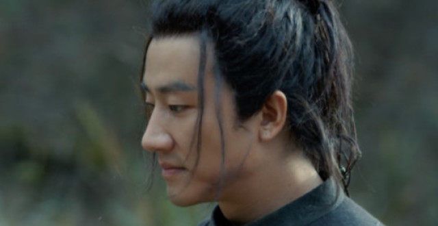 古装硬汉稀缺！古装男主普遍瘦成杆，雷佳音黄轩被“逼”成糙汉