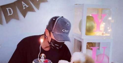 罗志祥借狗炫富惹争议，拍照背景全是大牌包，过个生日餐食都定制