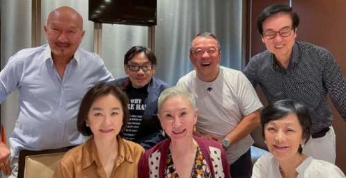港圈大佬聚会！曾志伟赶场喝红脸，林青霞调侃75岁黄百鸣有8块腹肌
