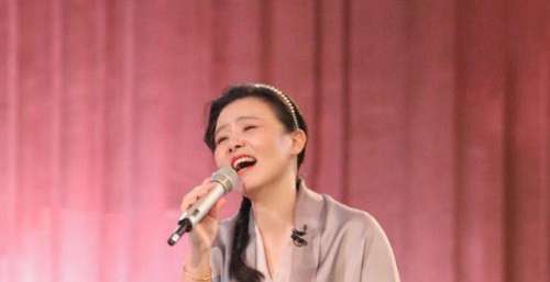 《向你致敬》：龚琳娜用歌声致敬大国工匠——王曙群