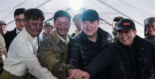 《长津湖之水门桥》集结原班人马续写战争史诗 吴京易烊千玺等再谱英雄壮歌