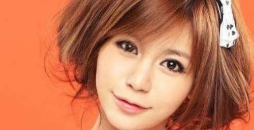 11年前“宁愿坐在宝马车里哭”的拜金女马诺，如今嫁入豪门了吗？