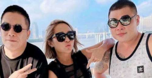离开洗米华的3个女人，前妻成富豪，洗米嫂人脉甚广，刘碧丽卖房