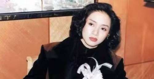 梅艳芳哥哥告《梅艳芳》侵权，梅妈妈表示反对并与他断绝关系