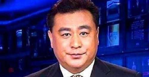 他是清华校长儿子，担任央视主持32年零失误，年过60却还孤身一人