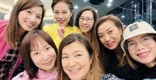 莫可欣与同届港姐28年后再聚会，陈妙瑛保养极佳，郭可盈遗憾缺席