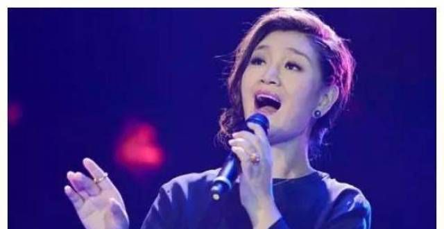 从火遍全国的歌手，到一夜之间销声匿迹，降央卓玛究竟做了什么？