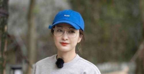 看吴昕在《名侦探学院5》做东北大乱炖，网友：看饿了！