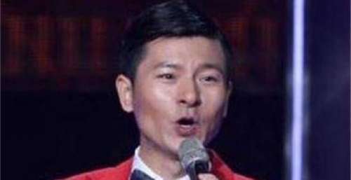 “山寨刘德华”现身，因太像签约央视，排场大过真人，出场费吓人