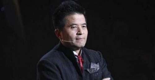 星光大道逐渐没落，换谁主持都没用？网友：也许换上他还有希望