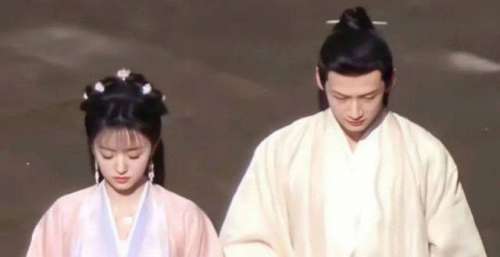 清穿背景却穿汉服，白敬亭的新剧造型不伦不类？