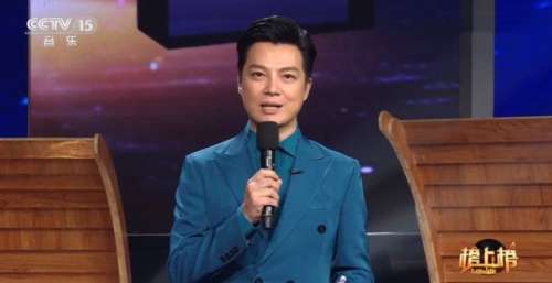 张舒越主持直播类型综艺出现明显失误，任鲁豫上演教科书式教学